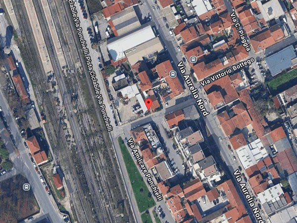 ufficio in vendita a Viareggio