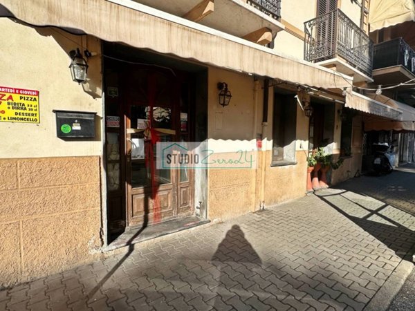 negozio in vendita a Viareggio in zona Centro Storico