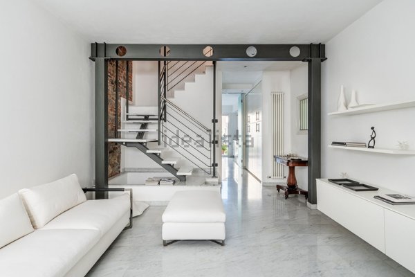 casa indipendente in vendita a Viareggio