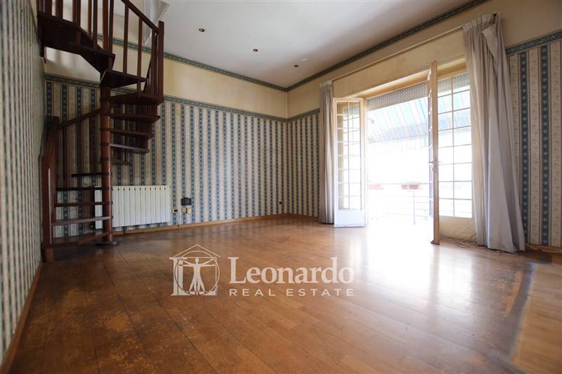 casa indipendente in vendita a Viareggio