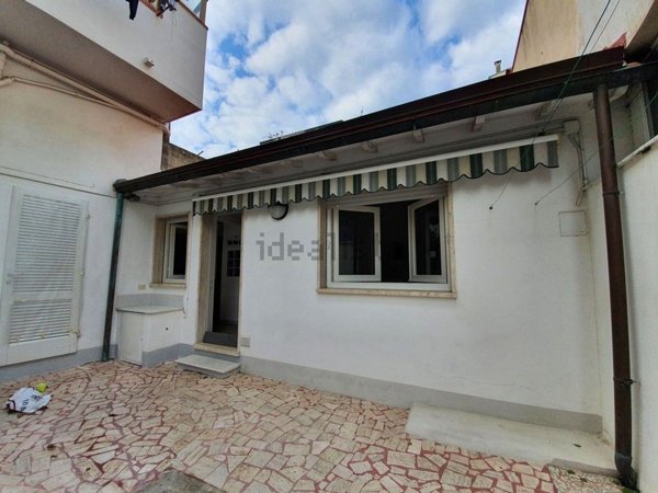 casa indipendente in vendita a Viareggio in zona Centro Storico