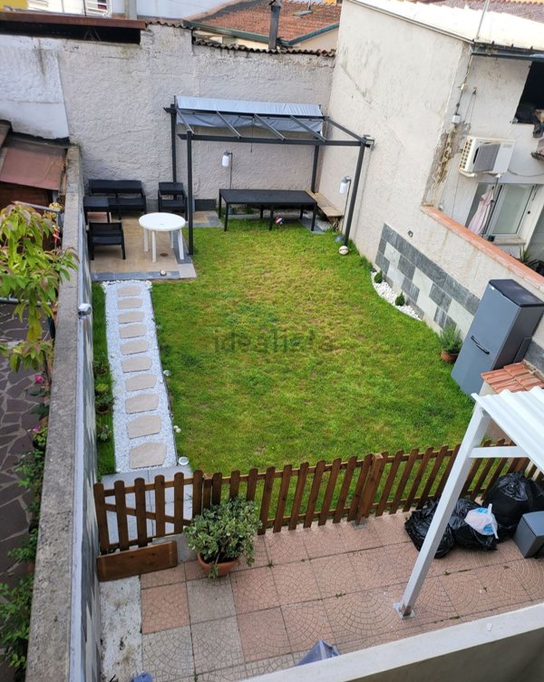 casa indipendente in vendita a Viareggio