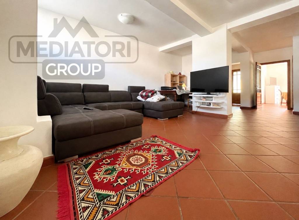 casa indipendente in vendita a Viareggio