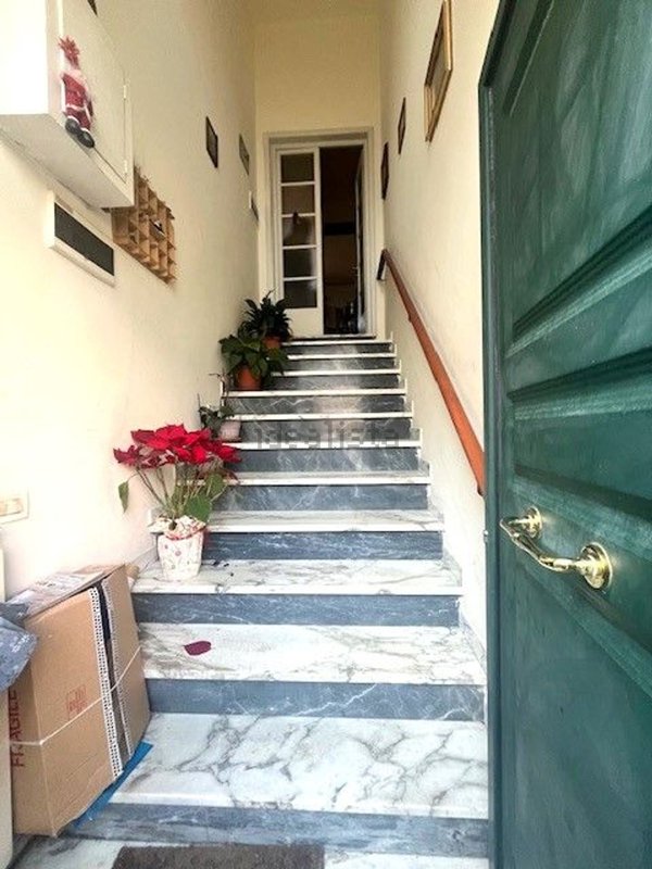 casa indipendente in vendita a Viareggio