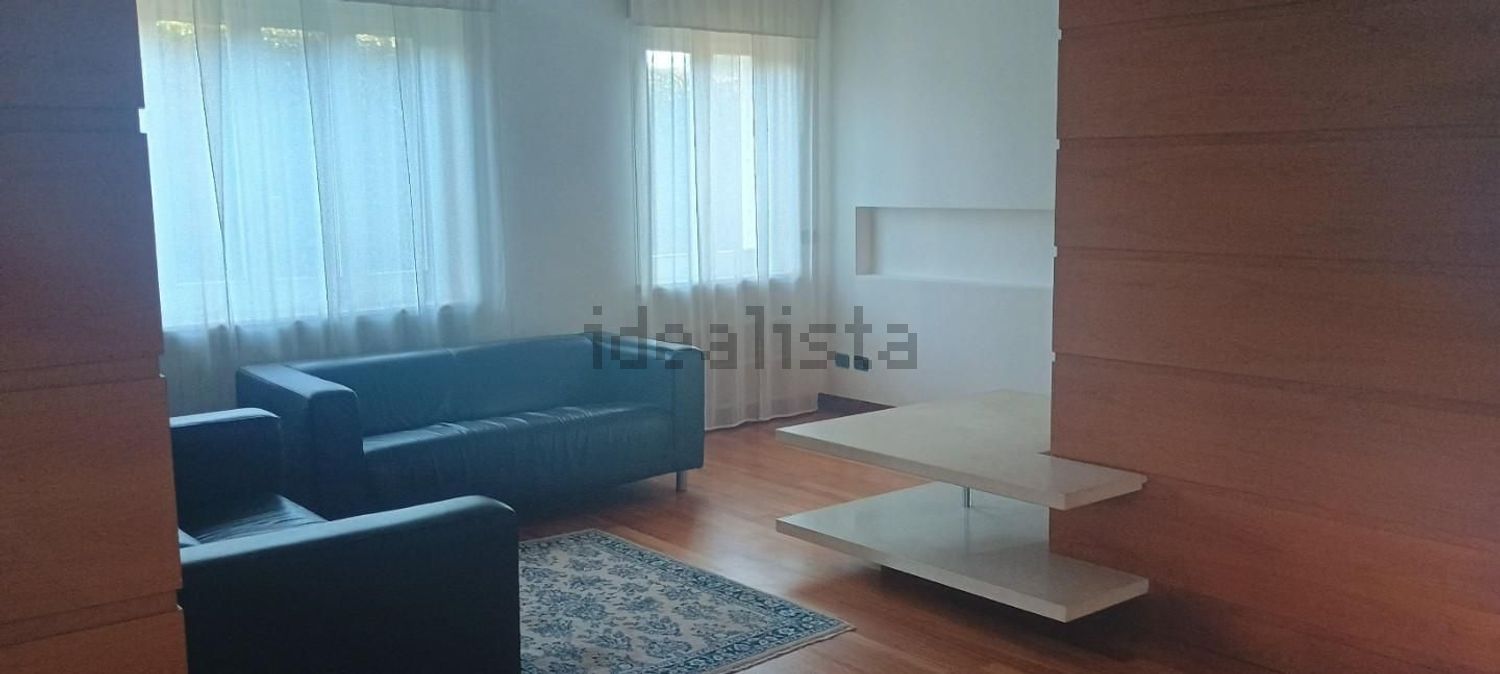 casa indipendente in vendita a Viareggio