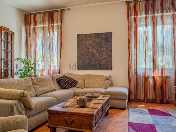 casa indipendente in vendita a Viareggio in zona Campo d'Aviazione