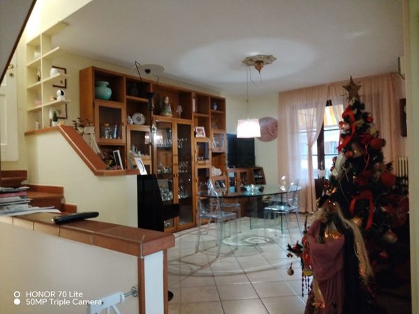 casa indipendente in vendita a Viareggio