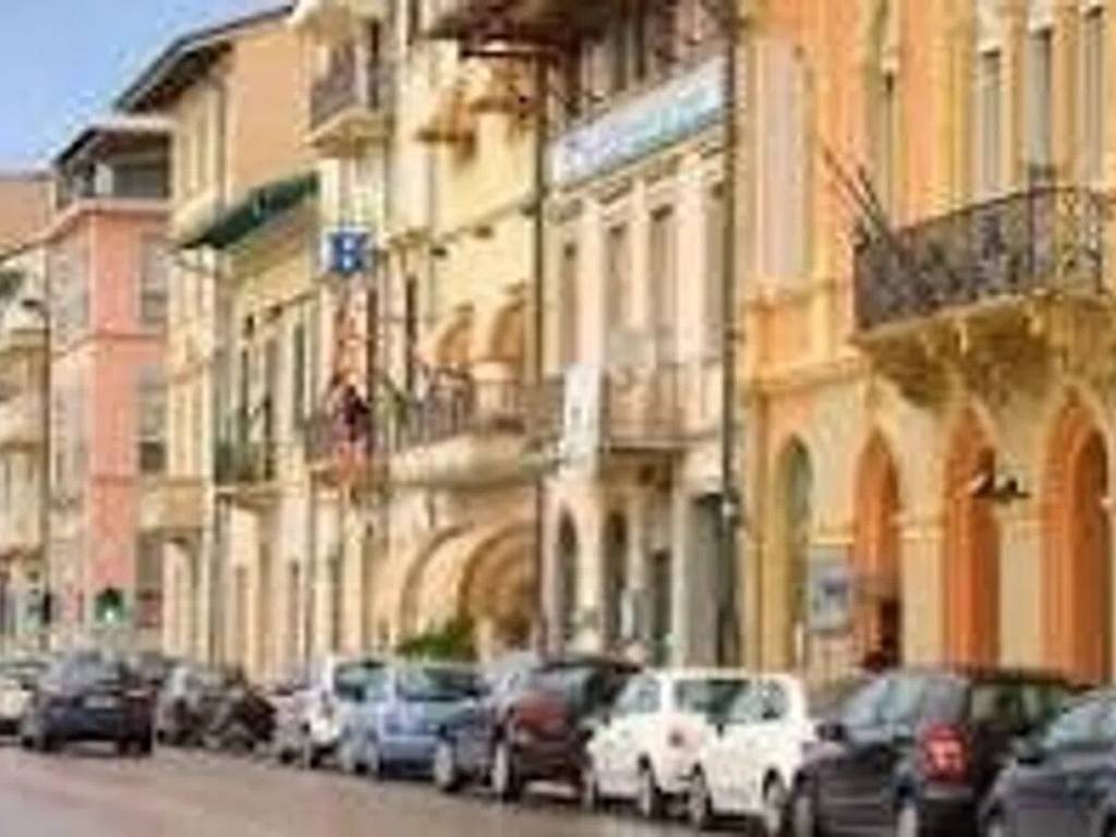 casa indipendente in vendita a Viareggio in zona Centro Storico