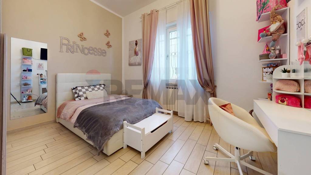 casa indipendente in vendita a Viareggio