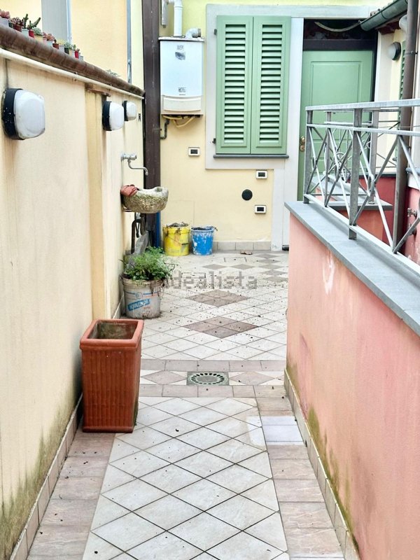 casa indipendente in vendita a Viareggio in zona Centro Storico