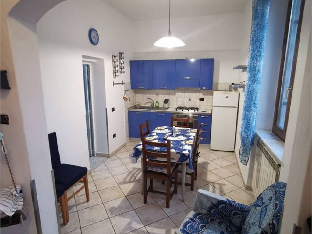 casa indipendente in vendita a Viareggio in zona Campo d'Aviazione
