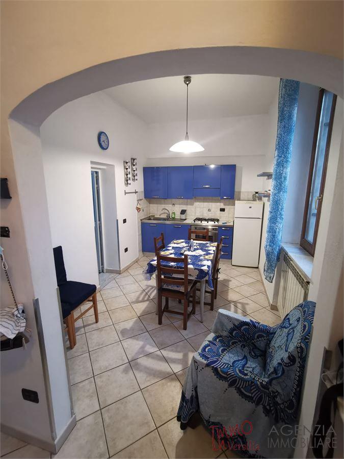 casa indipendente in vendita a Viareggio
