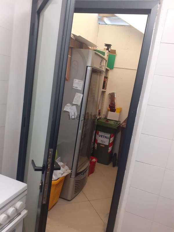 negozio in vendita a Viareggio in zona Centro Storico