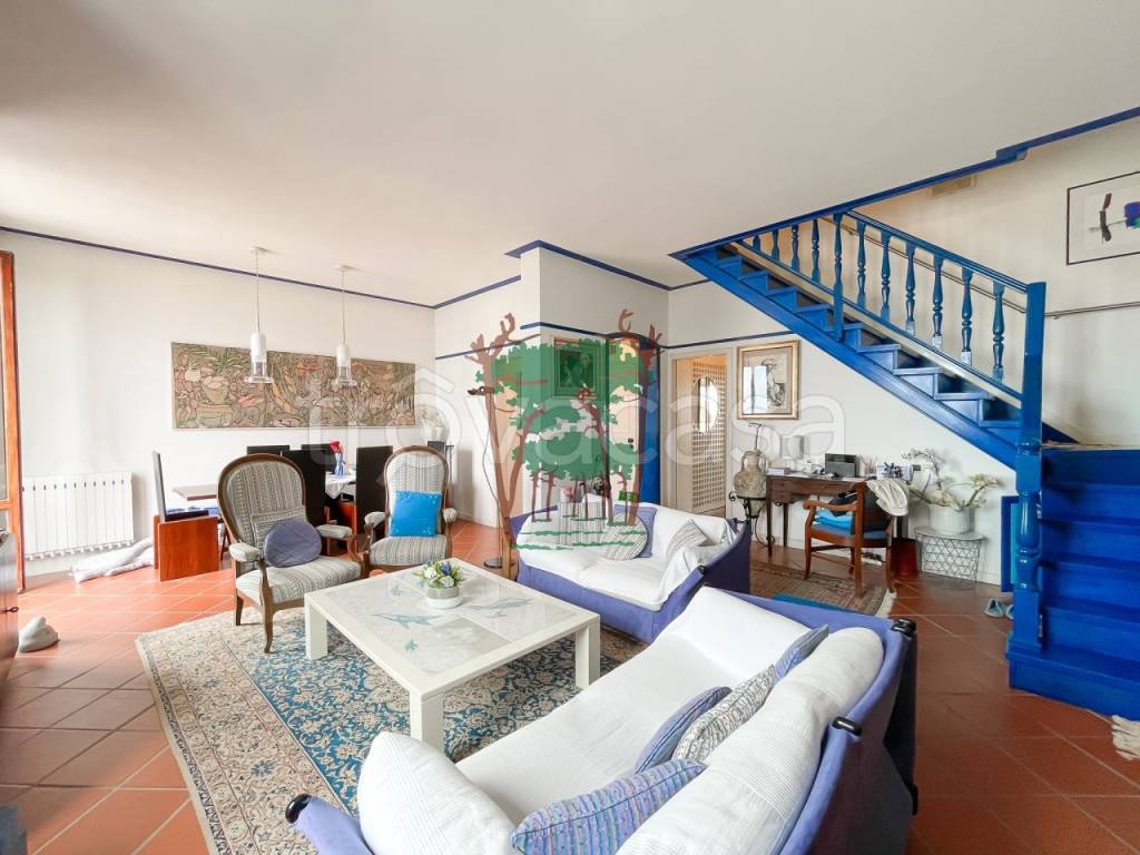 appartamento in vendita a Viareggio in zona Torre del Lago