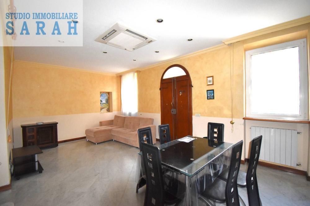 casa indipendente in vendita a Viareggio