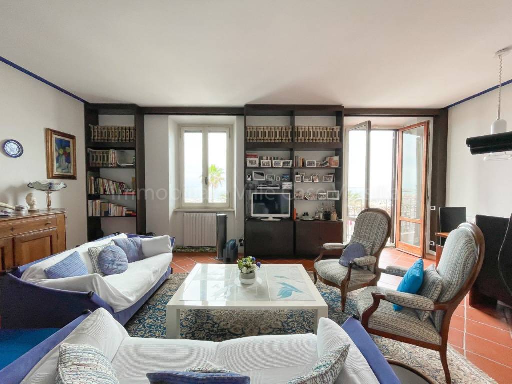 appartamento in vendita a Viareggio