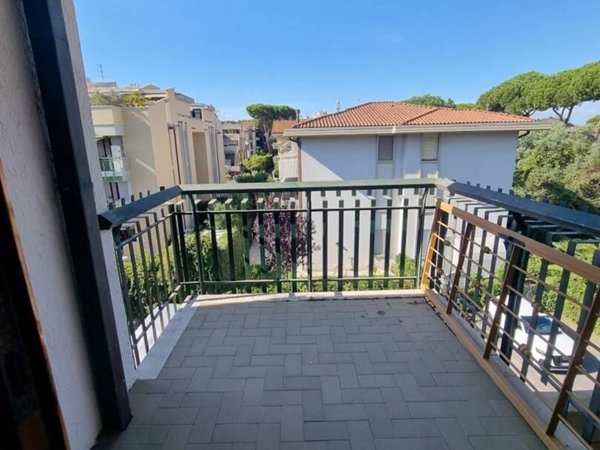 appartamento in vendita a Viareggio in zona Don Bosco