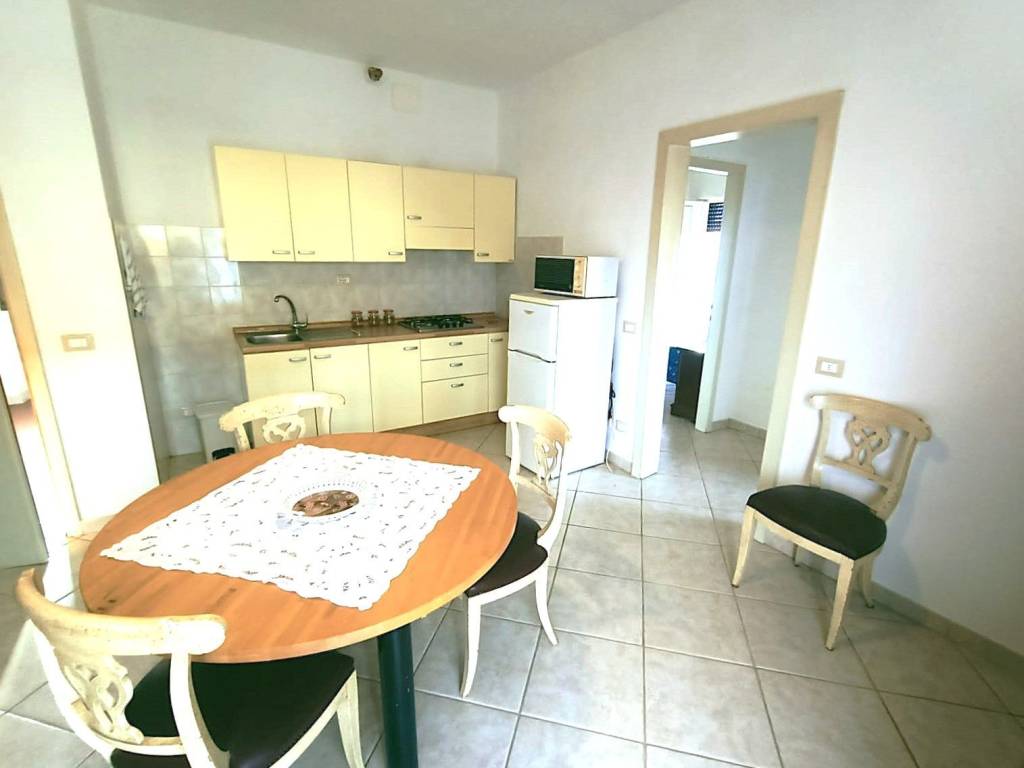 appartamento in vendita a Viareggio in zona Torre del Lago