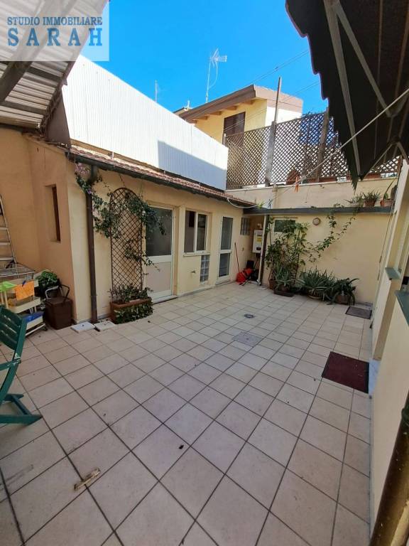 casa indipendente in vendita a Viareggio in zona Centro Storico