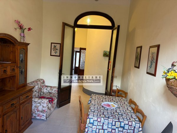 casa indipendente in vendita a Viareggio in zona Centro Storico