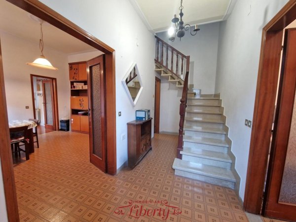 casa indipendente in vendita a Viareggio in zona Don Bosco