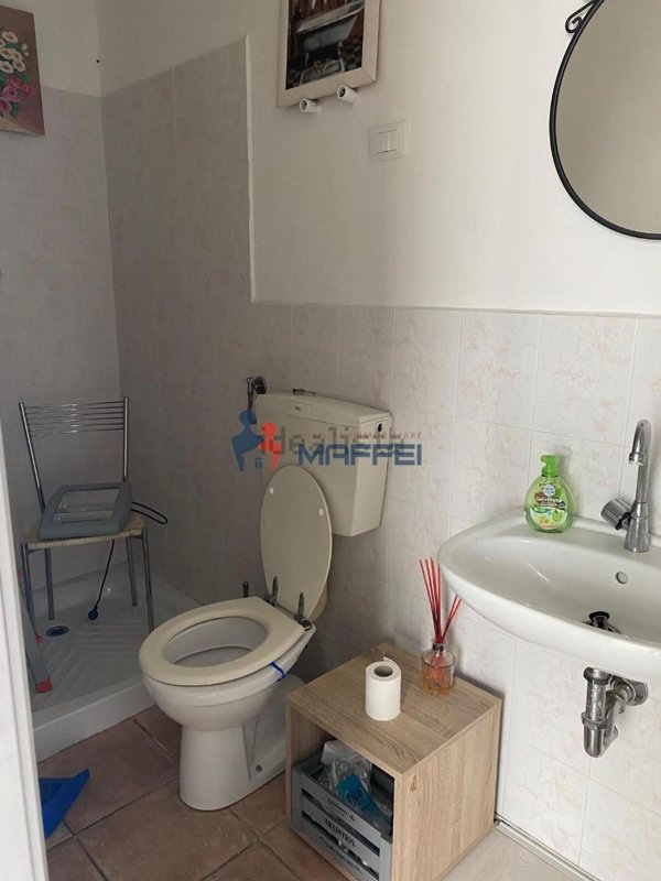 negozio in vendita a Viareggio in zona Centro Storico