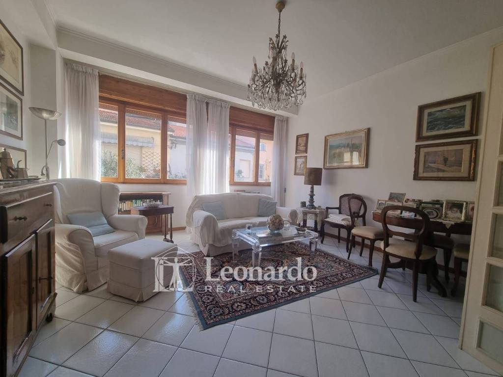 appartamento in vendita a Viareggio in zona Centro Storico