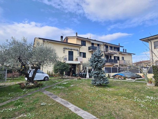 casa indipendente in vendita a Viareggio