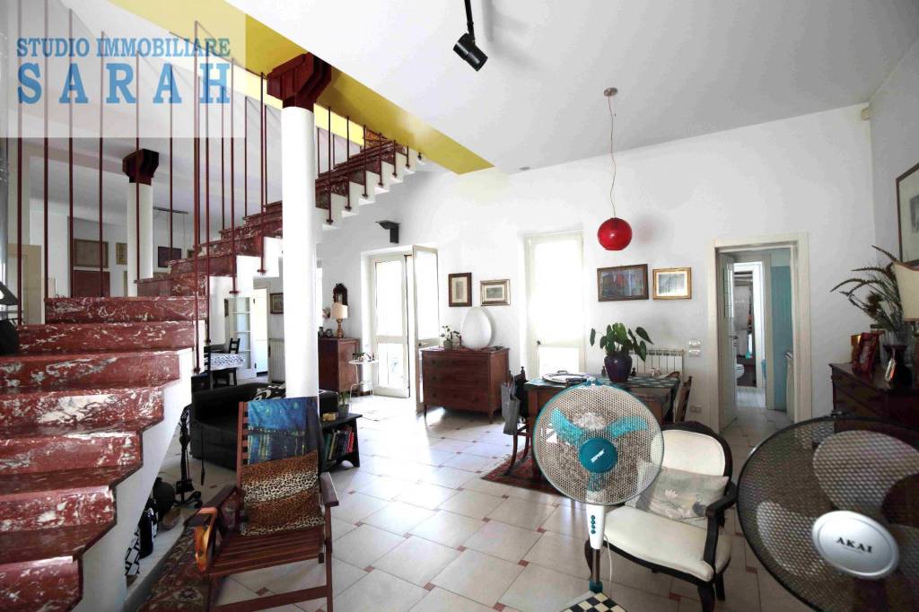 casa indipendente in vendita a Viareggio in zona Centro Storico