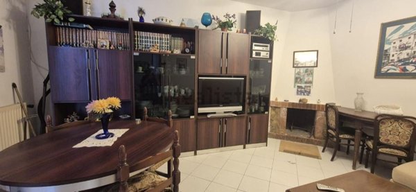 casa indipendente in vendita a Viareggio in zona Centro Storico