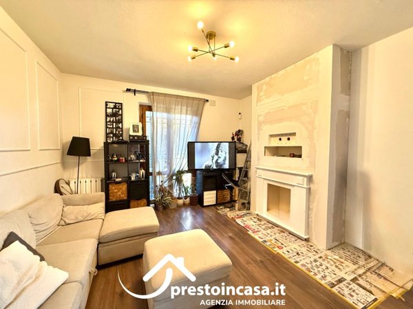 casa indipendente in vendita a Viareggio