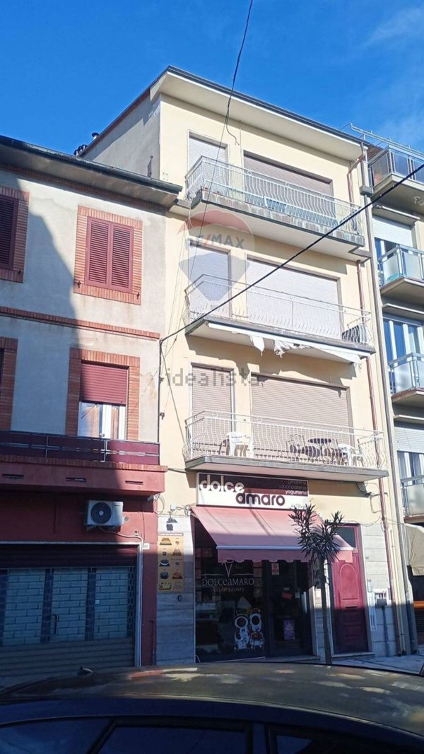 locale di sgombero in vendita a Viareggio