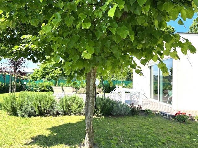 casa indipendente in vendita a Viareggio