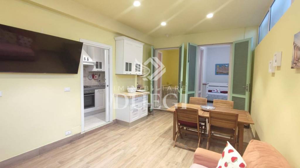 appartamento in vendita a Viareggio in zona Centro Storico