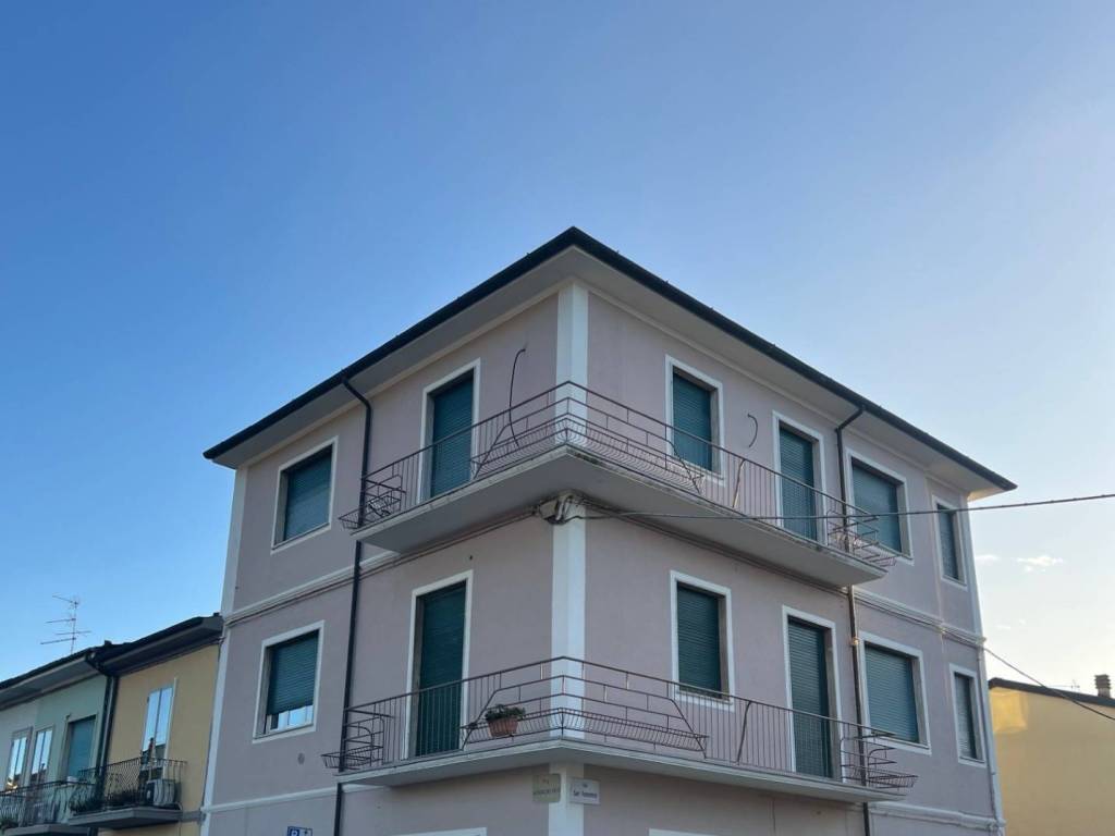 appartamento in vendita a Viareggio