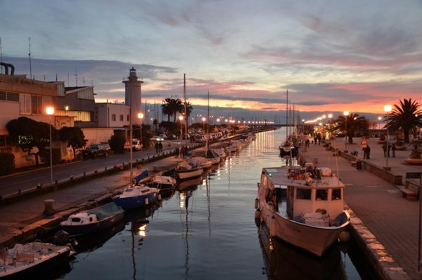 appartamento in vendita a Viareggio in zona Centro Storico