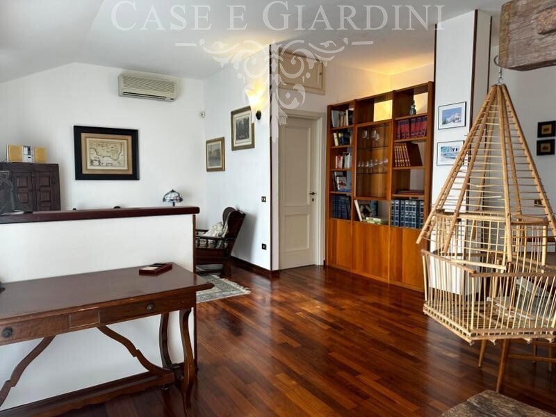 appartamento in vendita a Viareggio