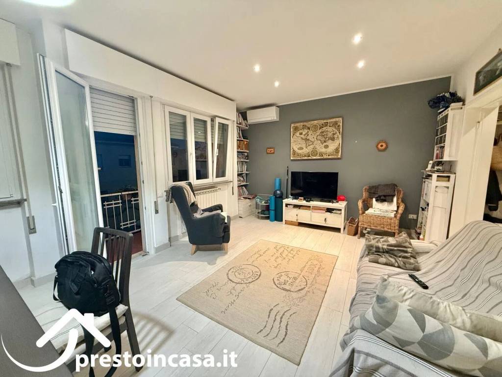 appartamento in vendita a Viareggio in zona Campo d'Aviazione