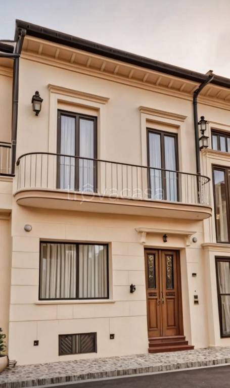 casa indipendente in vendita a Viareggio