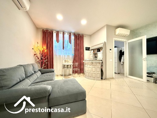 casa indipendente in vendita a Viareggio in zona Centro Storico