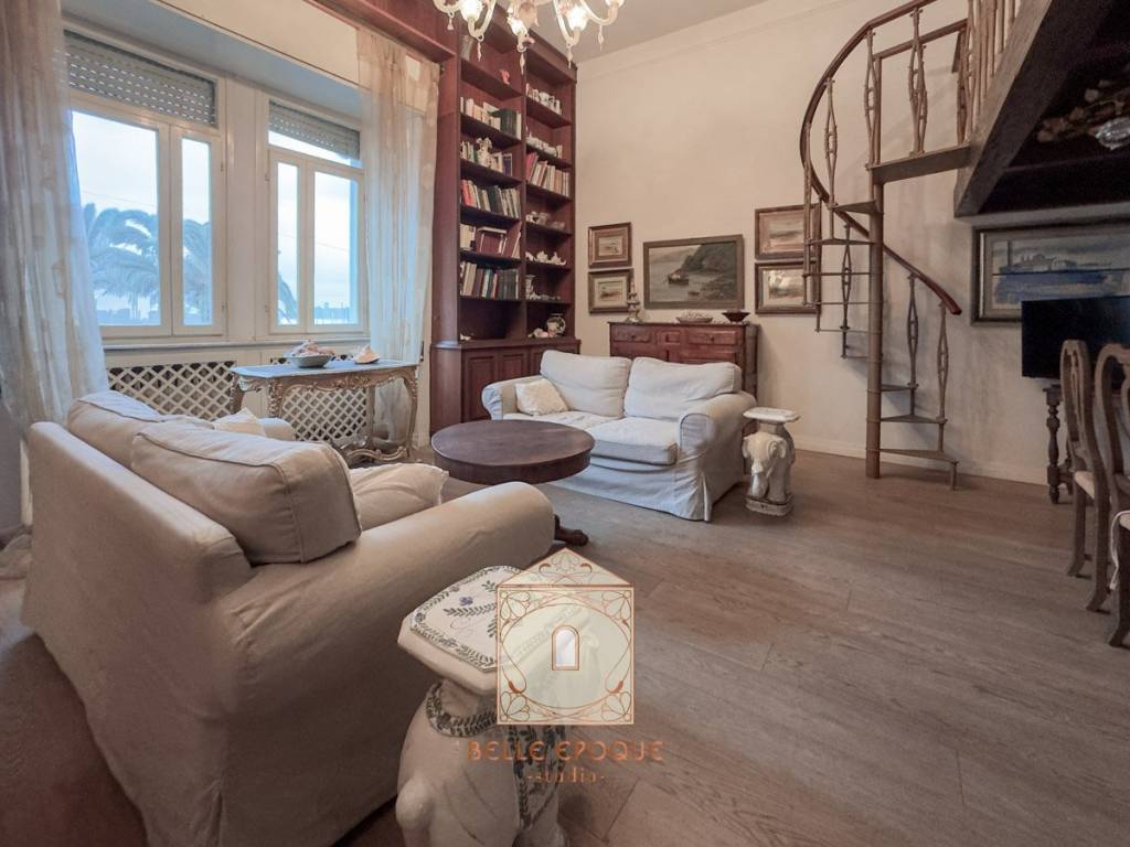 appartamento in vendita a Viareggio