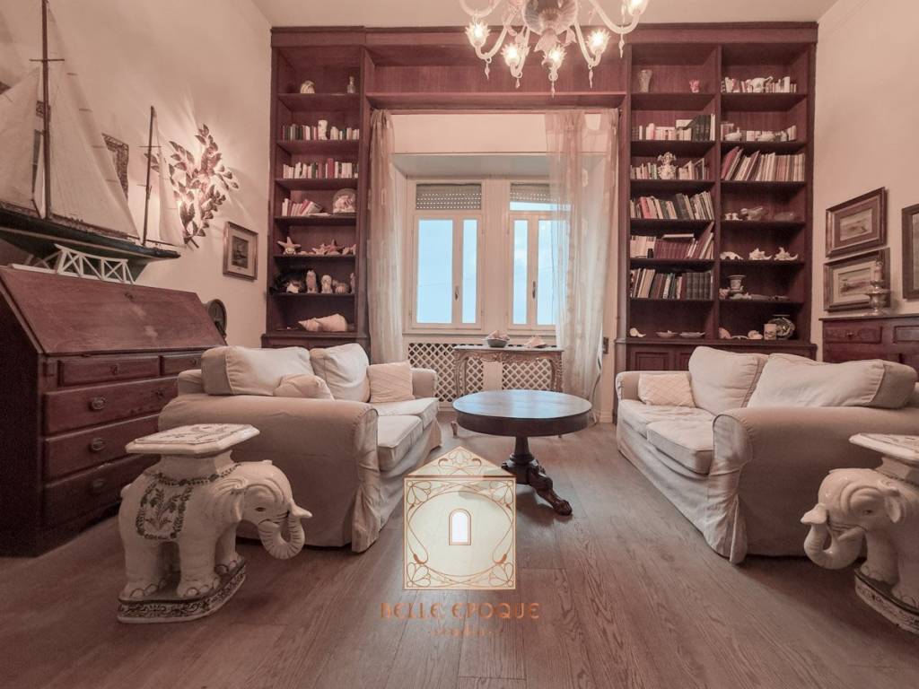 appartamento in vendita a Viareggio in zona Torre del Lago