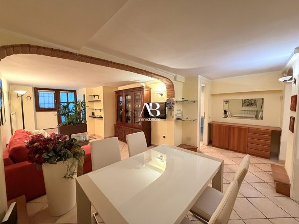 appartamento in vendita a Viareggio in zona Marco Polo