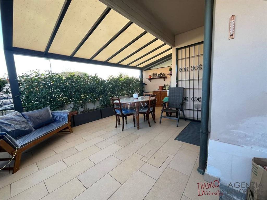 casa indipendente in vendita a Viareggio in zona Migliarina