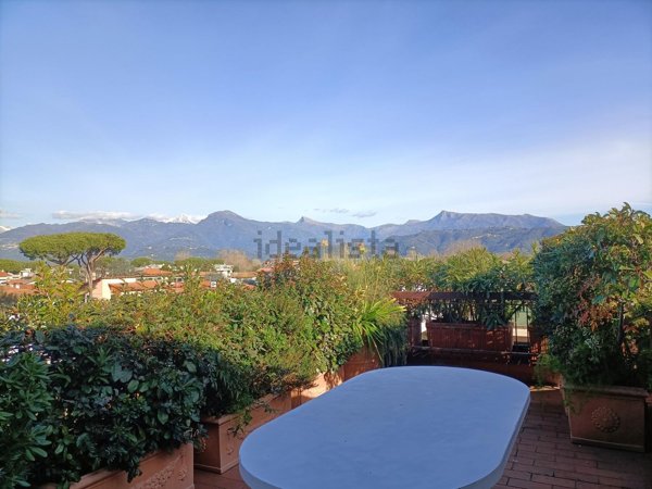 appartamento in vendita a Viareggio in zona Don Bosco