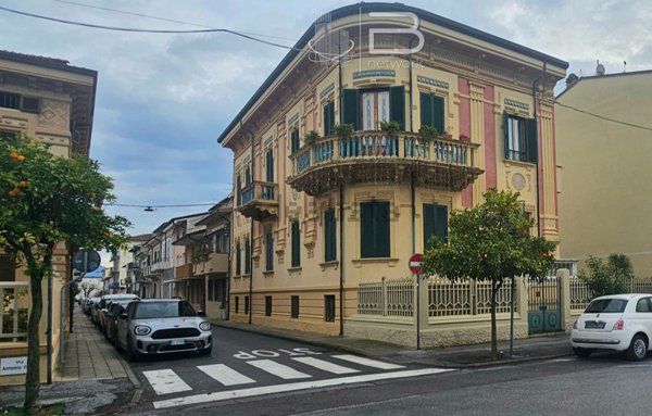 appartamento in vendita a Viareggio in zona Marco Polo