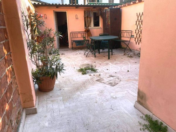 casa indipendente in vendita a Viareggio in zona Centro Storico