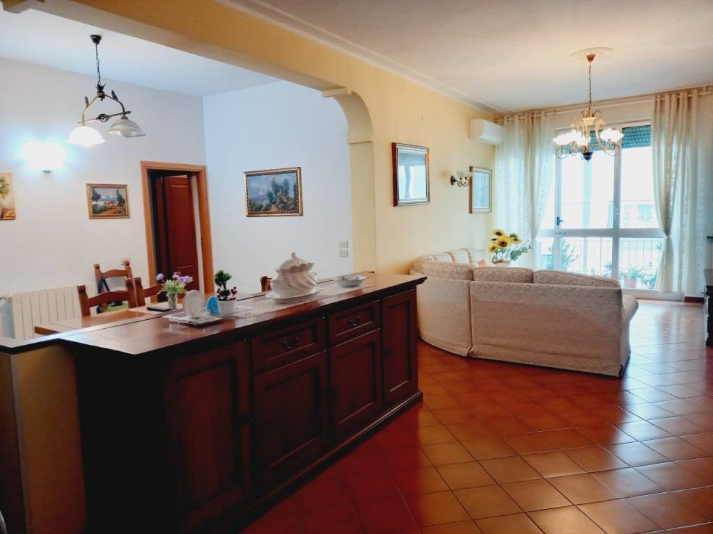 appartamento in vendita a Viareggio in zona Centro Storico