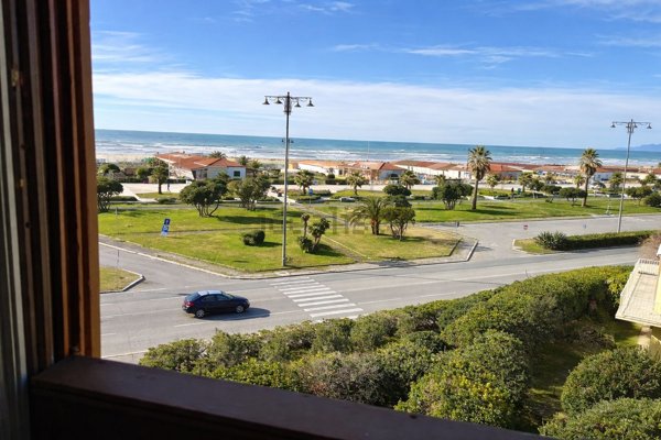 appartamento in vendita a Viareggio