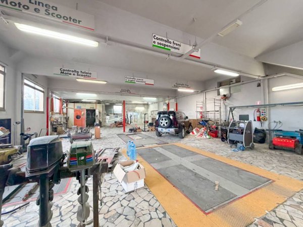 casa indipendente in vendita a Viareggio in zona Campo d'Aviazione